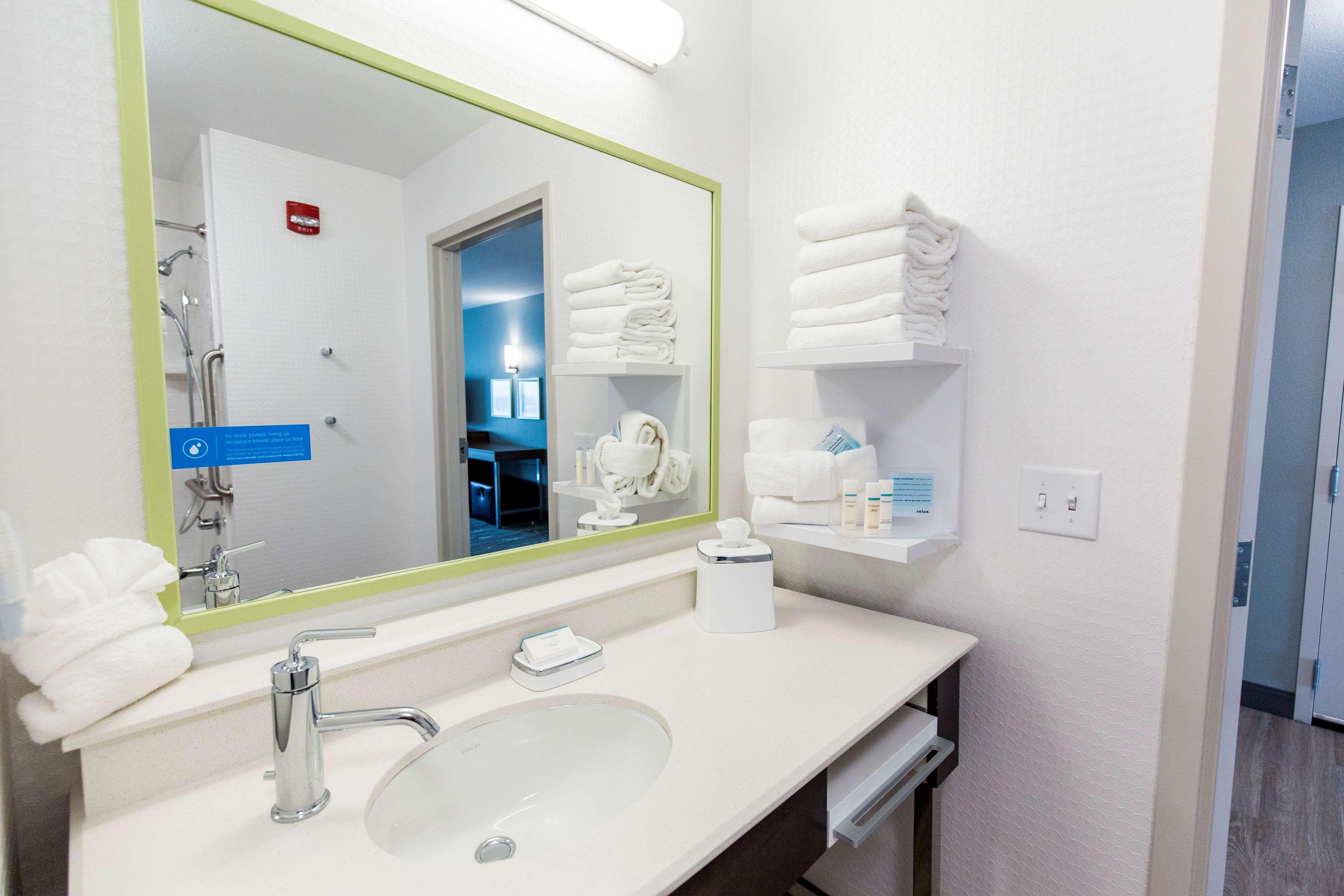 Hampton Inn Bismarck Buitenkant foto
