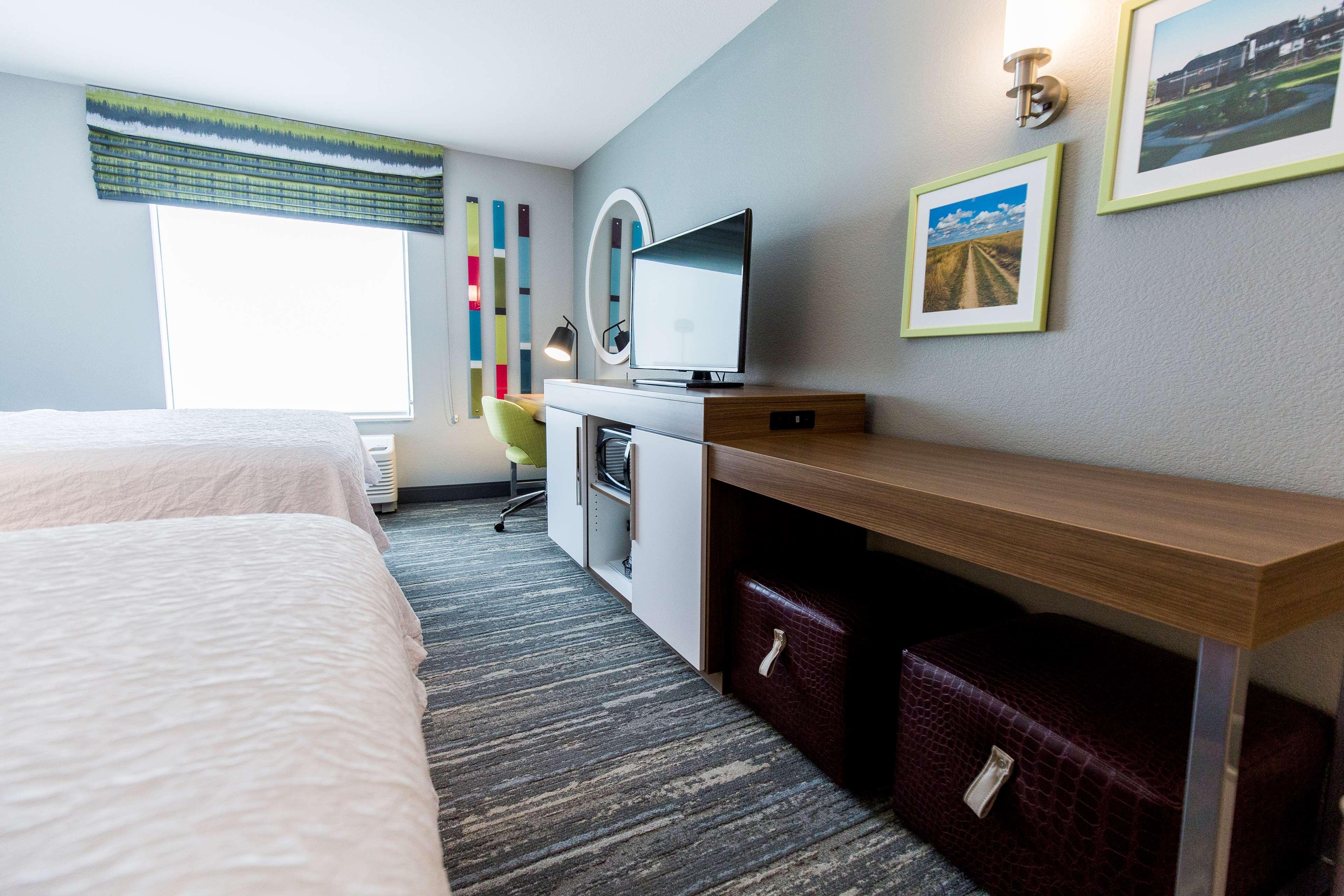 Hampton Inn Bismarck Buitenkant foto