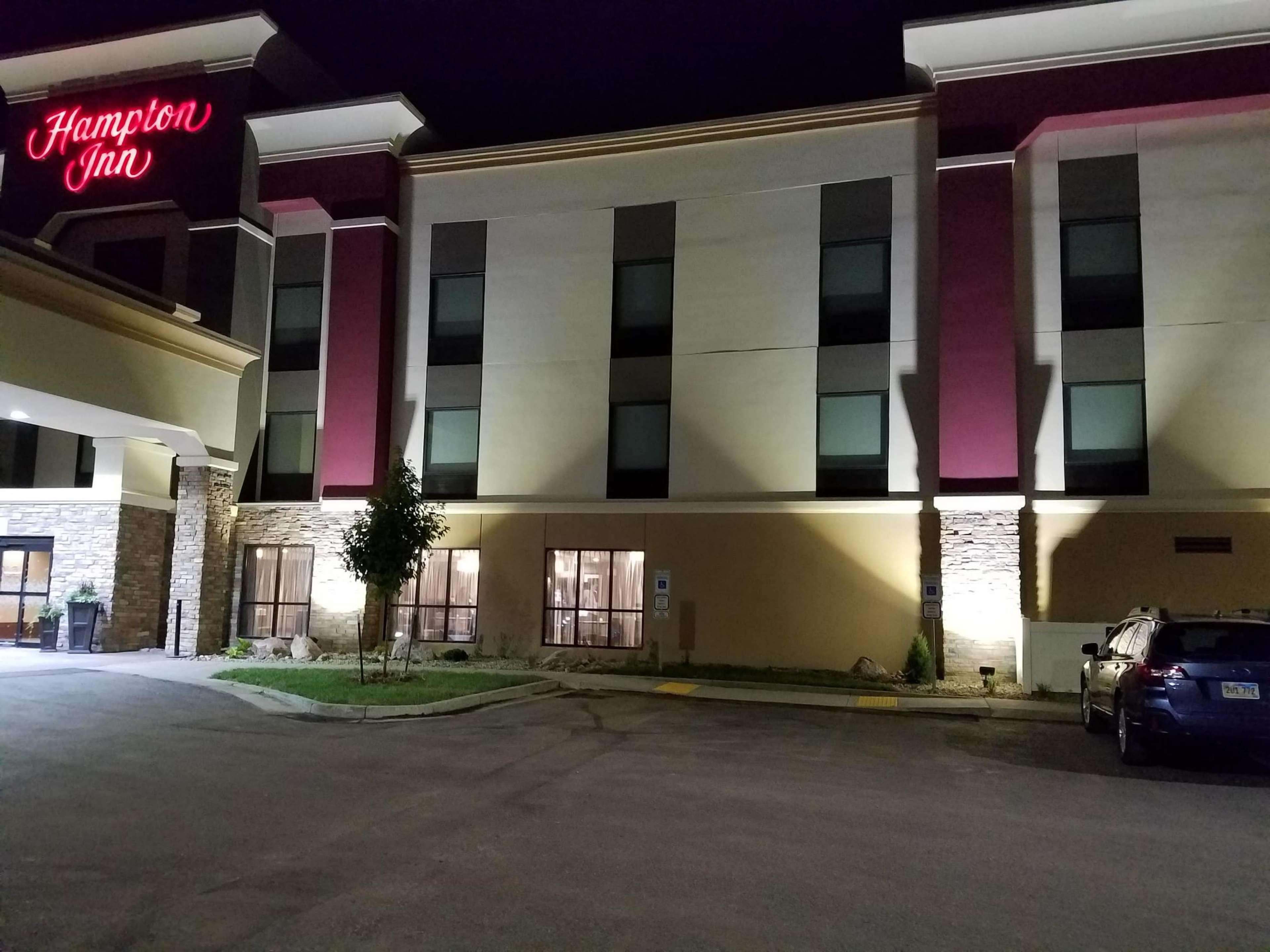Hampton Inn Bismarck Buitenkant foto