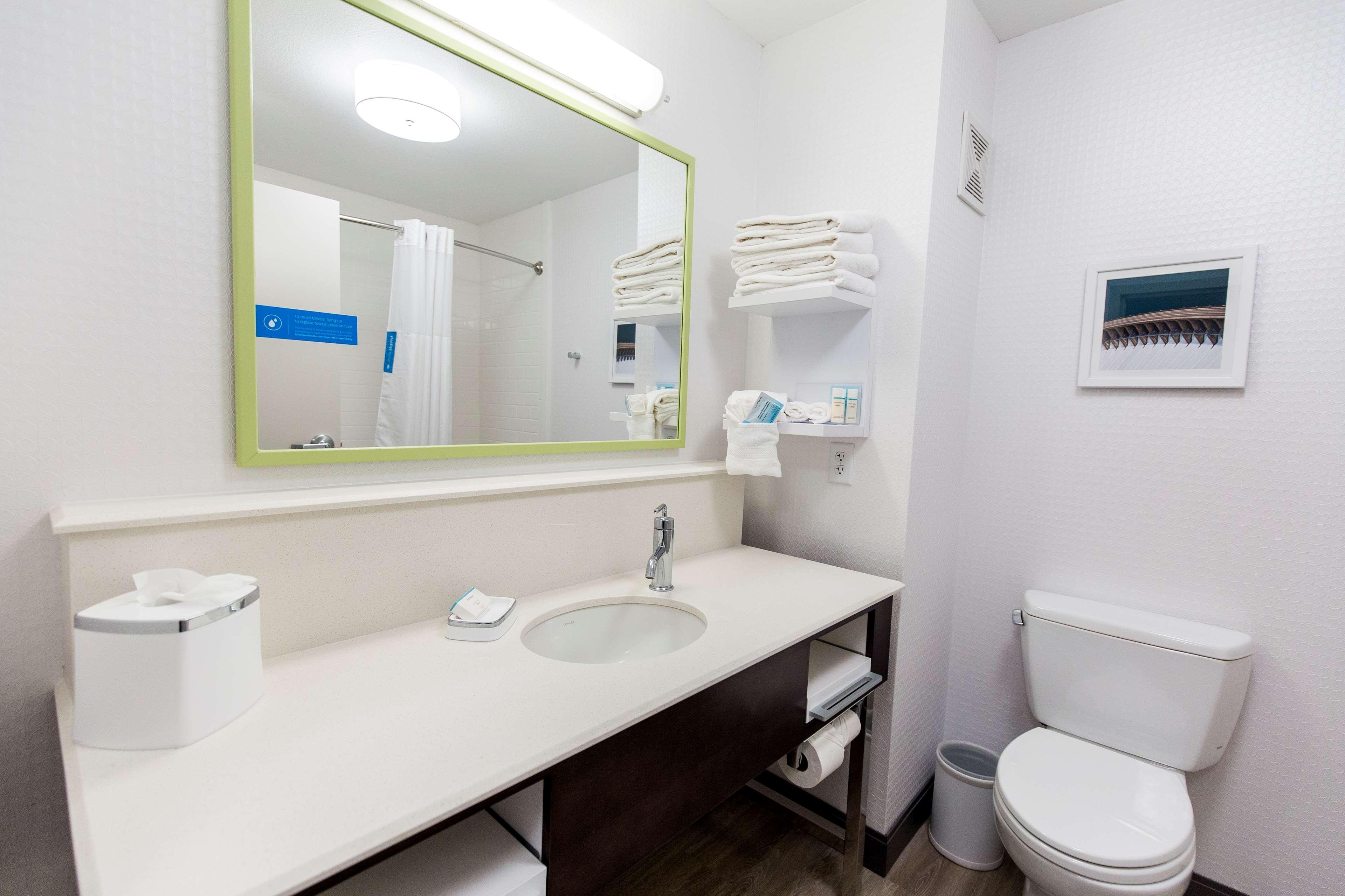 Hampton Inn Bismarck Buitenkant foto