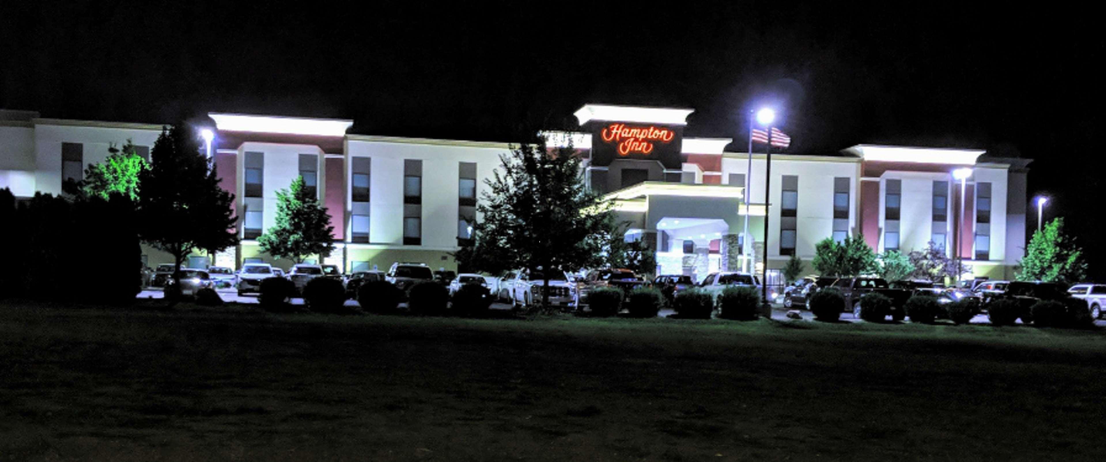 Hampton Inn Bismarck Buitenkant foto