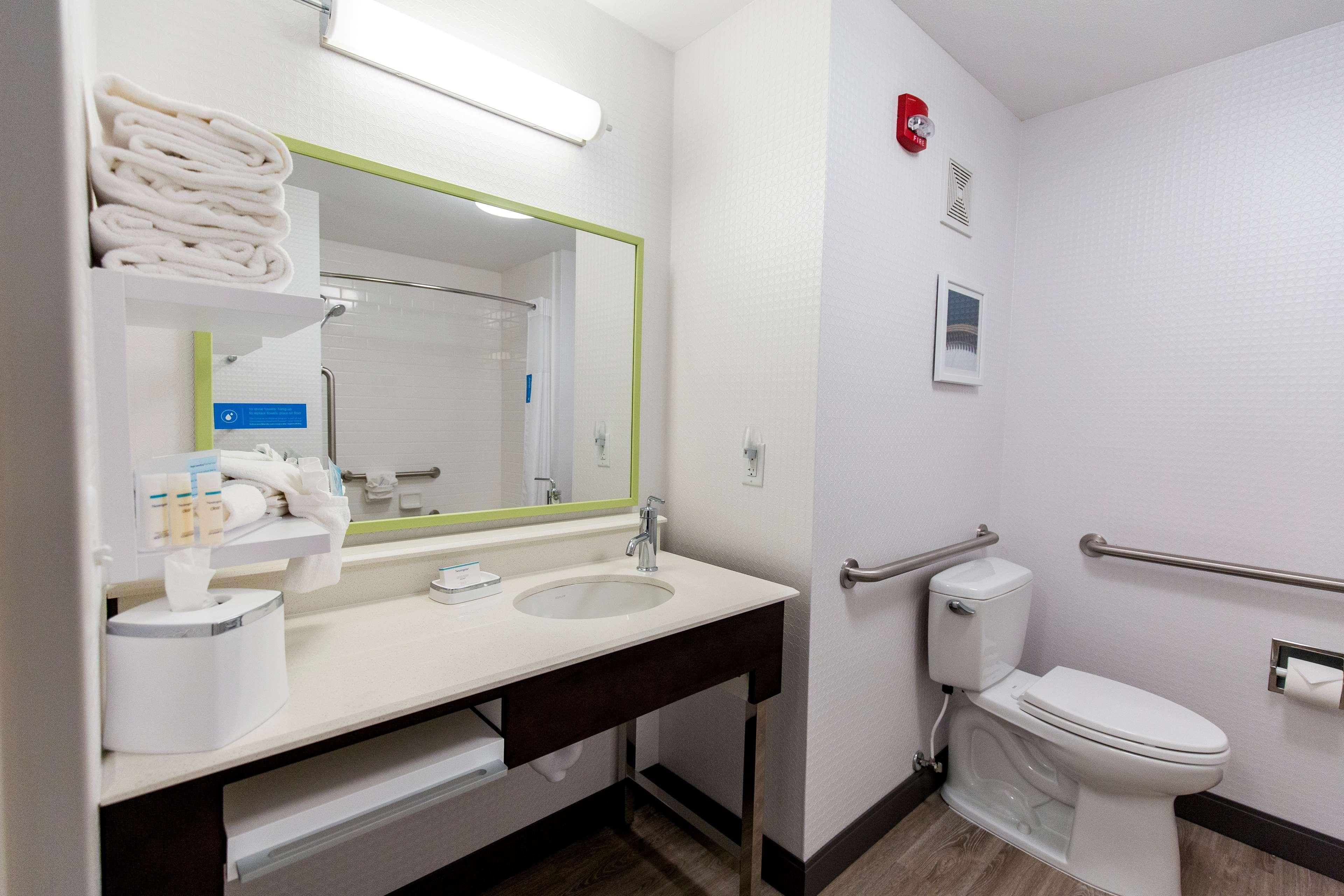Hampton Inn Bismarck Buitenkant foto