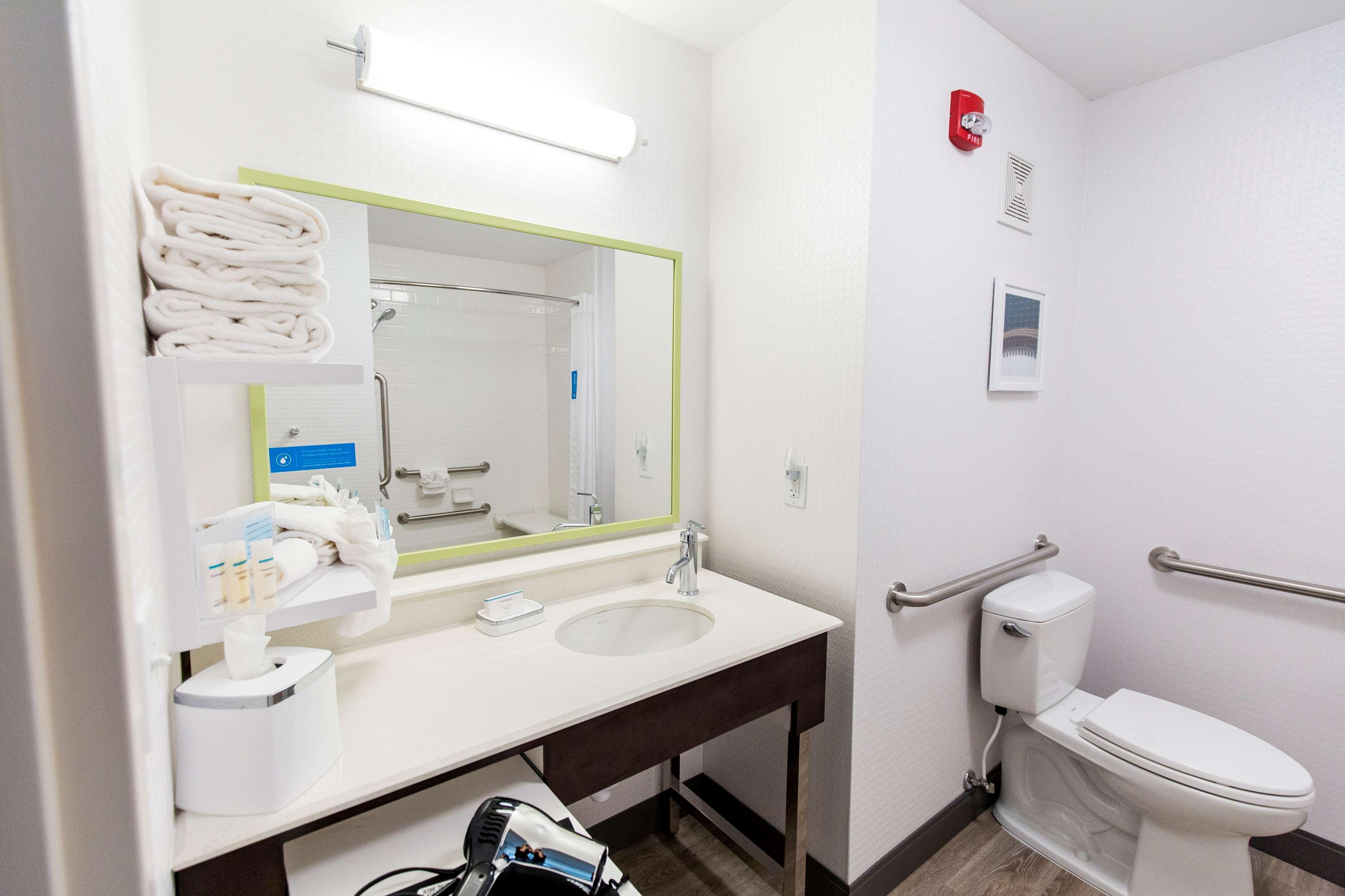 Hampton Inn Bismarck Buitenkant foto