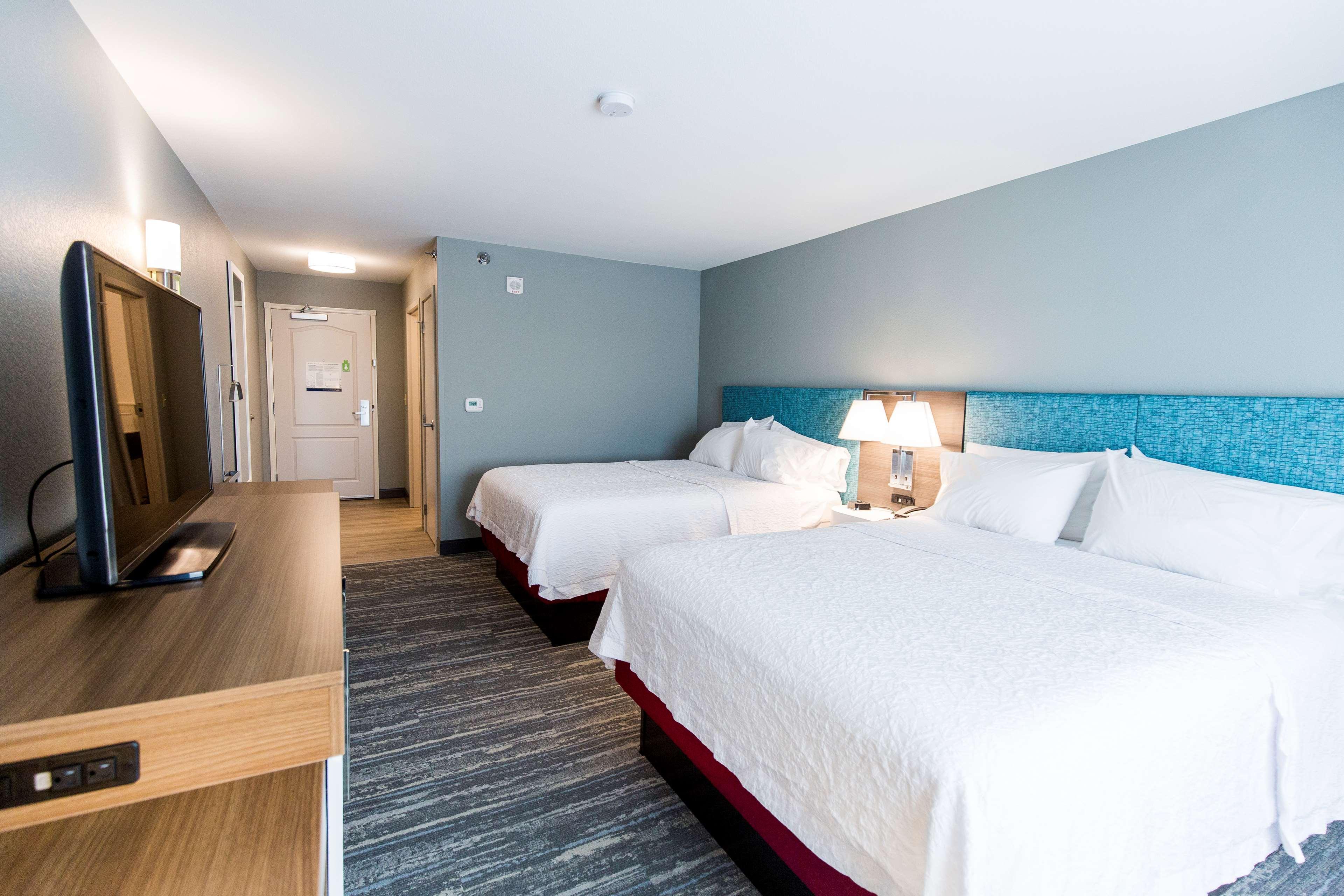 Hampton Inn Bismarck Buitenkant foto