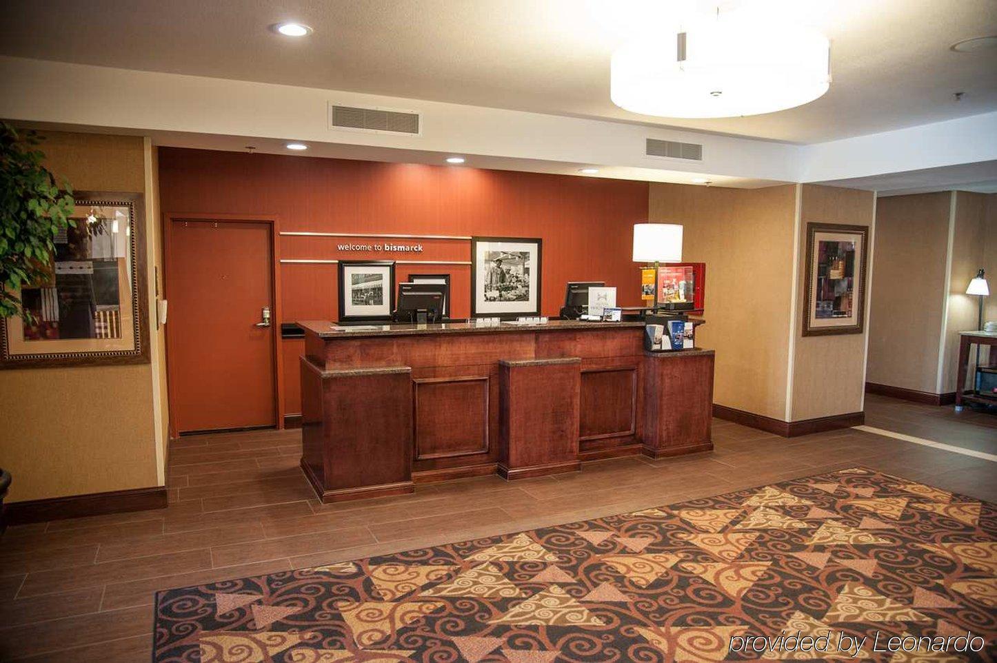 Hampton Inn Bismarck Buitenkant foto