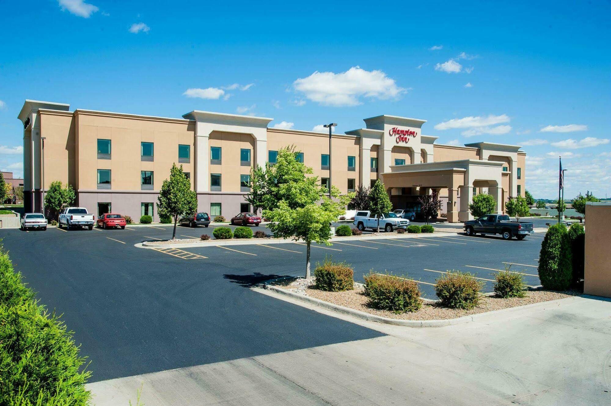 Hampton Inn Bismarck Buitenkant foto